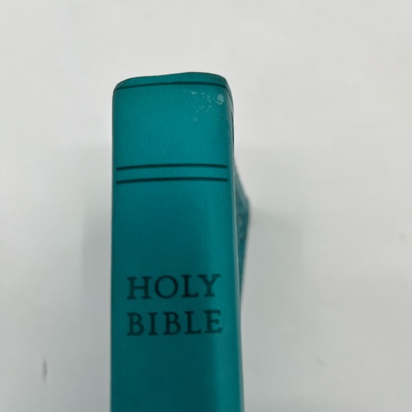 Holy Bible Turquoise Floral English Standard Version Crossway Book Wheaton IL - Picture 3 of 15